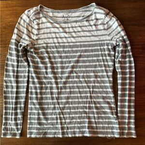 J.Crew. Women’s long sleeve shirt. Size Medium.